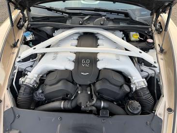 Aston Martin Vanquish Coupé One77 — photo 37