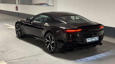Aston Martin DBS Superleggera — photo 11
