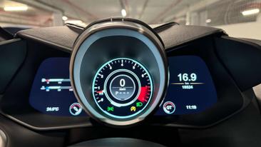 Aston Martin DBS Superleggera — photo 25
