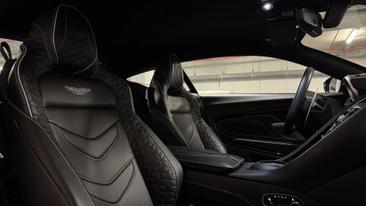 Aston Martin DBS Superleggera — photo 27