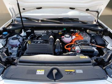 Audi Q3 TFSI E 45 TFSI E S Tronic — photo 19