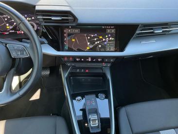 Audi A3 35 TDI S Tronic — photo 11
