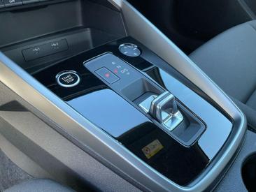 Audi A3 35 TDI S Tronic — photo 21