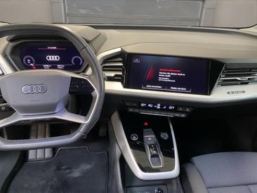 Audi Q4 E-tron 35 E-tron — photo 16