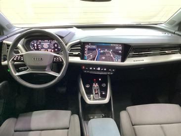 Audi Q4 E-tron 35 E-tron — photo 9