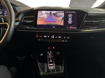 Audi Q4 E-tron 40 E-tron — photo 9