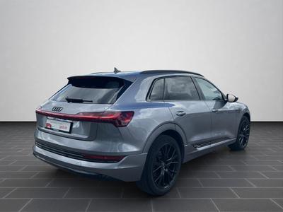 Audi E-tron Advanced 55 Quattro