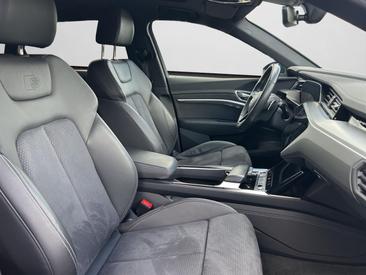 Audi E-tron Advanced 55 Quattro — photo 4