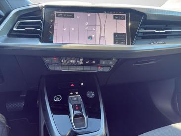 Audi Q4 E-tron 40 E-tron — photo 11