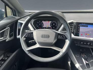 Audi Q4 E-tron 40 E-tron — photo 11