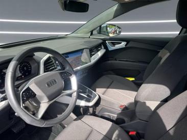 Audi Q4 E-tron 40 E-tron — photo 14
