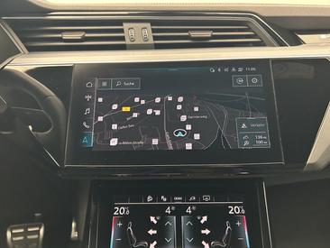 Audi Q8 E-tron S Line 50 E-tron Quattro — photo 6