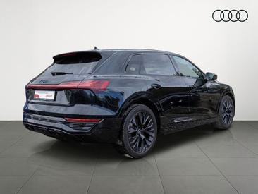Audi Q8 E-tron S Line 50 E-tron Quattro — photo 5