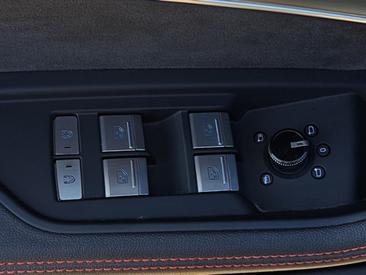 Audi Q8 E-tron S Line 55 E-tron Quattro — photo 16