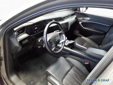 Audi Q8 E-tron Advanced 55 E-tron Quattro — photo 4