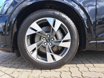 Audi Q8 E-tron S Line 55 E-tron Quattro — photo 10