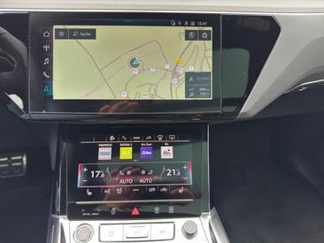 Audi Q8 E-tron S Line 55 E-tron Quattro — photo 12
