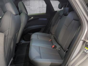 Audi Q4 E-tron 45 E-tron Quattro — photo 11