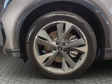 Audi Q4 E-tron 45 E-tron Quattro — photo 26