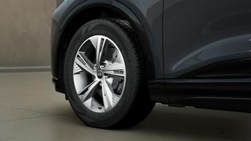 Audi Q6 SUV E-tron E-tron Performance — photo 5