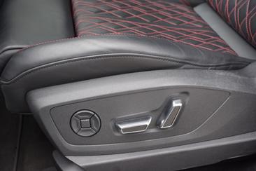 Audi Q8 E-tron S Line 55 E-tron Quattro — photo 13