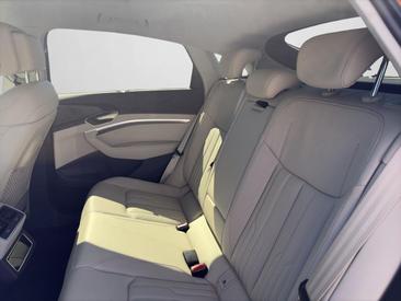 Audi Q8 Sportback E-tron Advanced 55 E-tron Quattro — photo 14