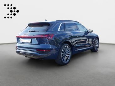 Audi Q8 E-tron Advanced 55 E-tron Quattro — photo 2