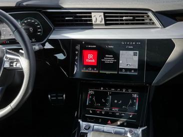 Audi Q8 E-tron Advanced 55 E-tron Quattro — photo 6