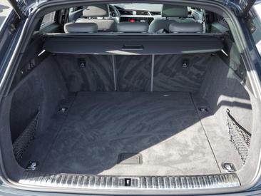 Audi Q8 E-tron Advanced 55 E-tron Quattro — photo 23