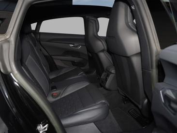 Audi E-tron GT Quattro E-tron Quattro — photo 13