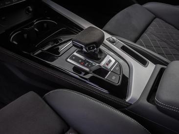 Audi RS4 Avant TFSI Quattro Tiptronic — photo 18