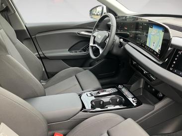 Audi Q6 SUV E-tron E-tron Performance — photo 9