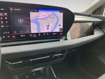 Audi Q6 SUV E-tron E-tron Performance — photo 12