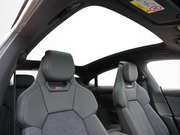Audi RS E-tron GT E-tron Quattro — photo 10