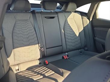 Audi A6 Sportback E-tron E-tron Quattro — photo 16