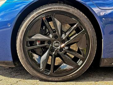 Audi RS E-tron GT E-tron Quattro — photo 6