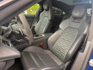 Audi RS E-tron GT E-tron Quattro — photo 12