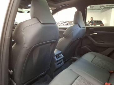 Audi SQ6 SUV E-tron E-tron Quattro — photo 7