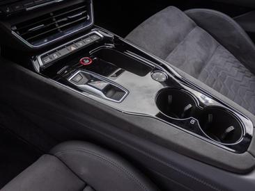 Audi RS E-tron GT E-tron Quattro — photo 17