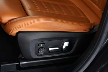 BMW iX3 High Executive EDrive — photo 20