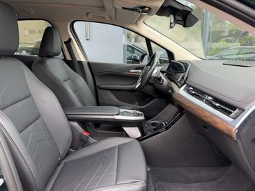 BMW 218 Luxury — photo 13