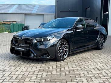 BMW M5 — photo 3