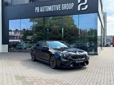 BMW M5 — photo 4