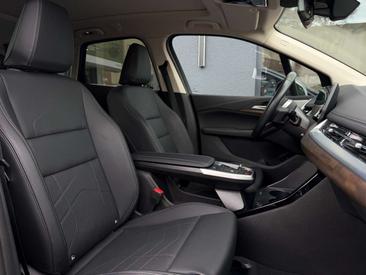 BMW 218 Luxury — photo 16