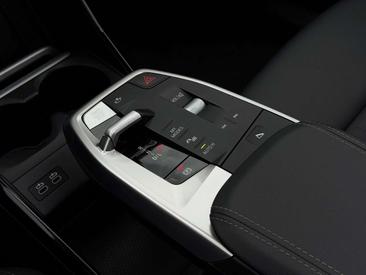 BMW 218 Luxury — photo 31