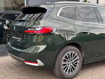 BMW 218 Luxury — photo 40
