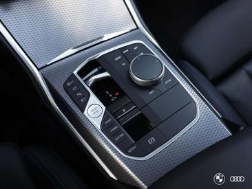 BMW 330e M Sport — photo 20