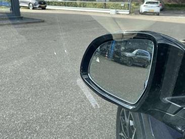 BMW X3 XDrive30e — photo 19
