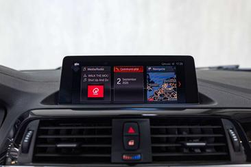 BMW M2 Competition — photo 34
