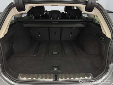 BMW Série 3 Touring 318i — photo 11